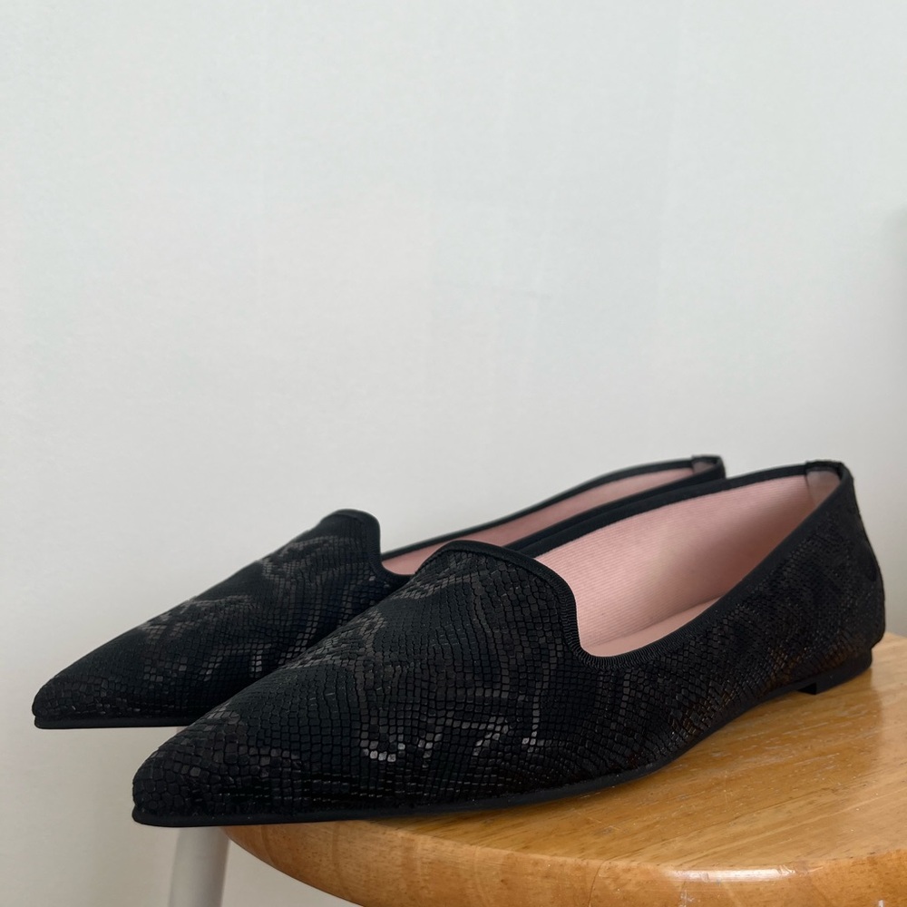 Pretty Ballerinas Black Snakeskin-style Loafers